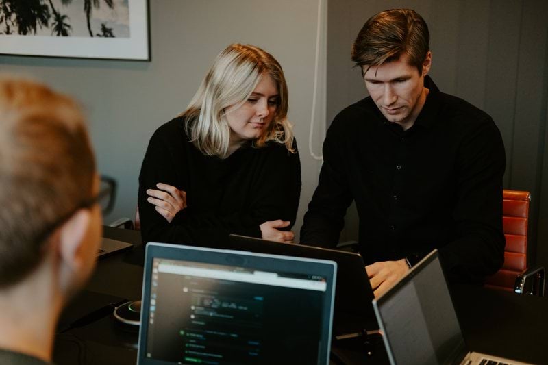 Listningsbild Vi söker systemingenjörer till försvarsindustrin!