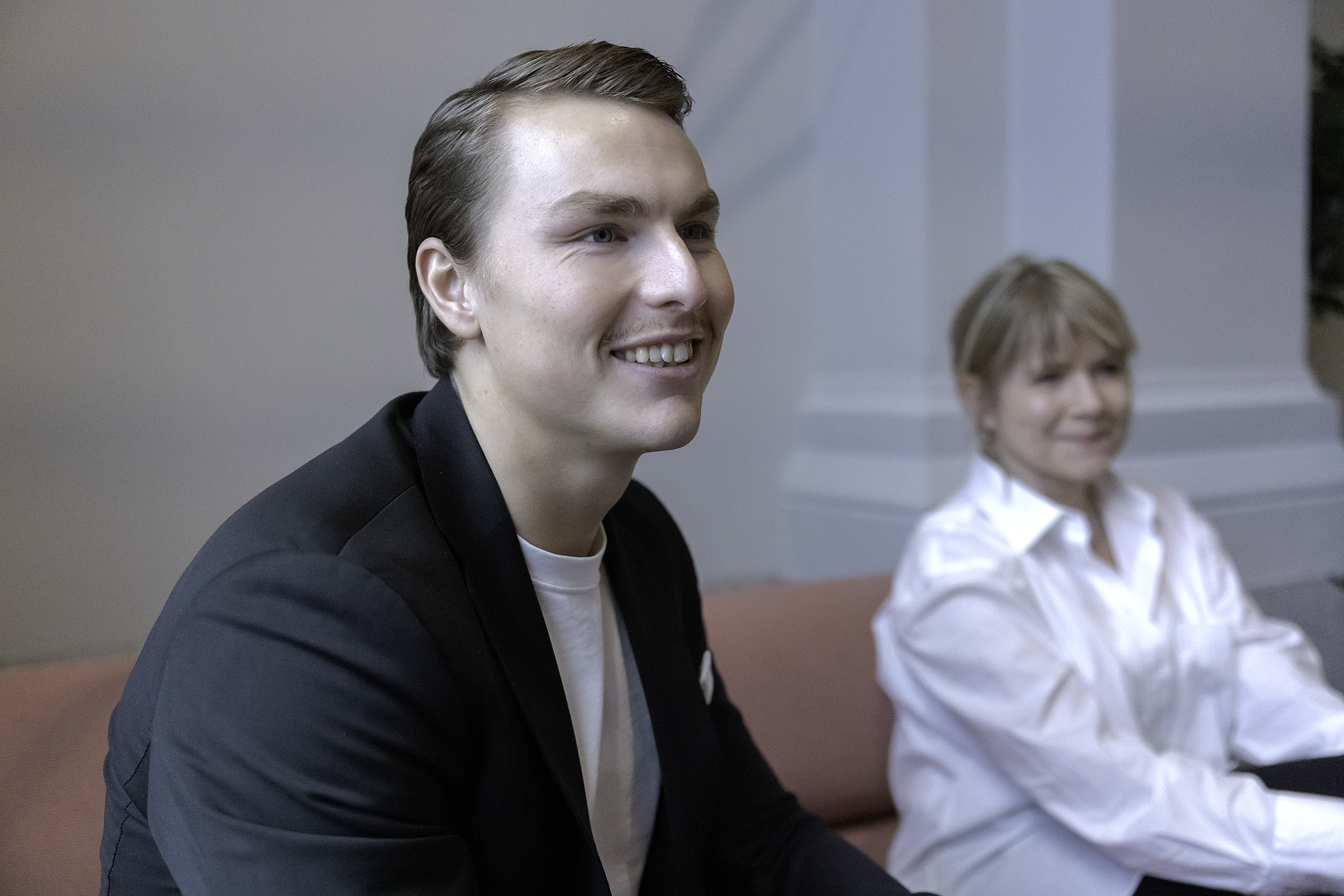 Listningsbild HR- & Payroll Specialist till AWA