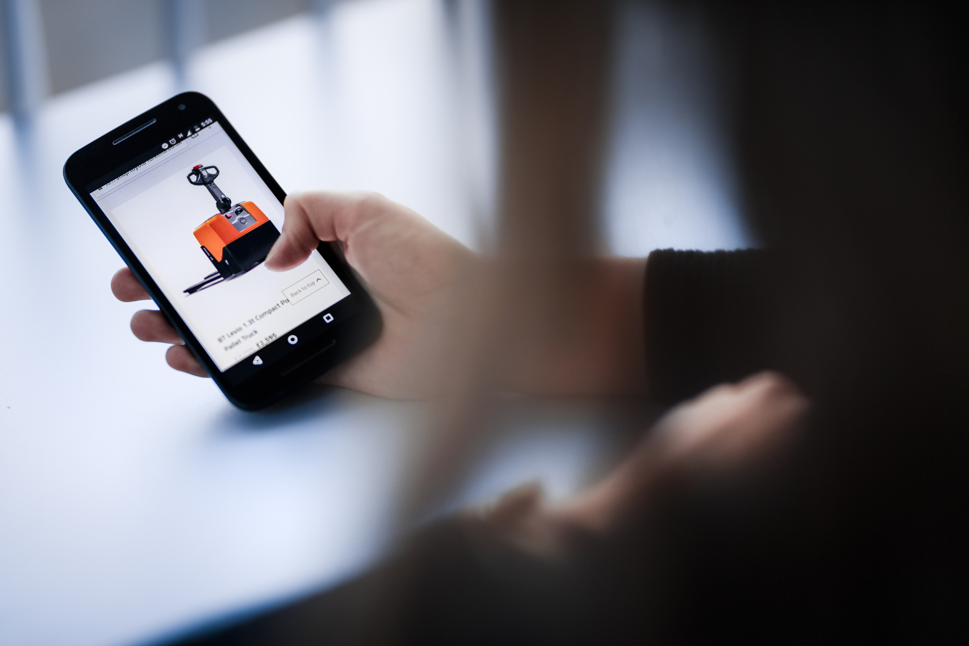 Bild #1 - Toyota Material Handling Europe IS