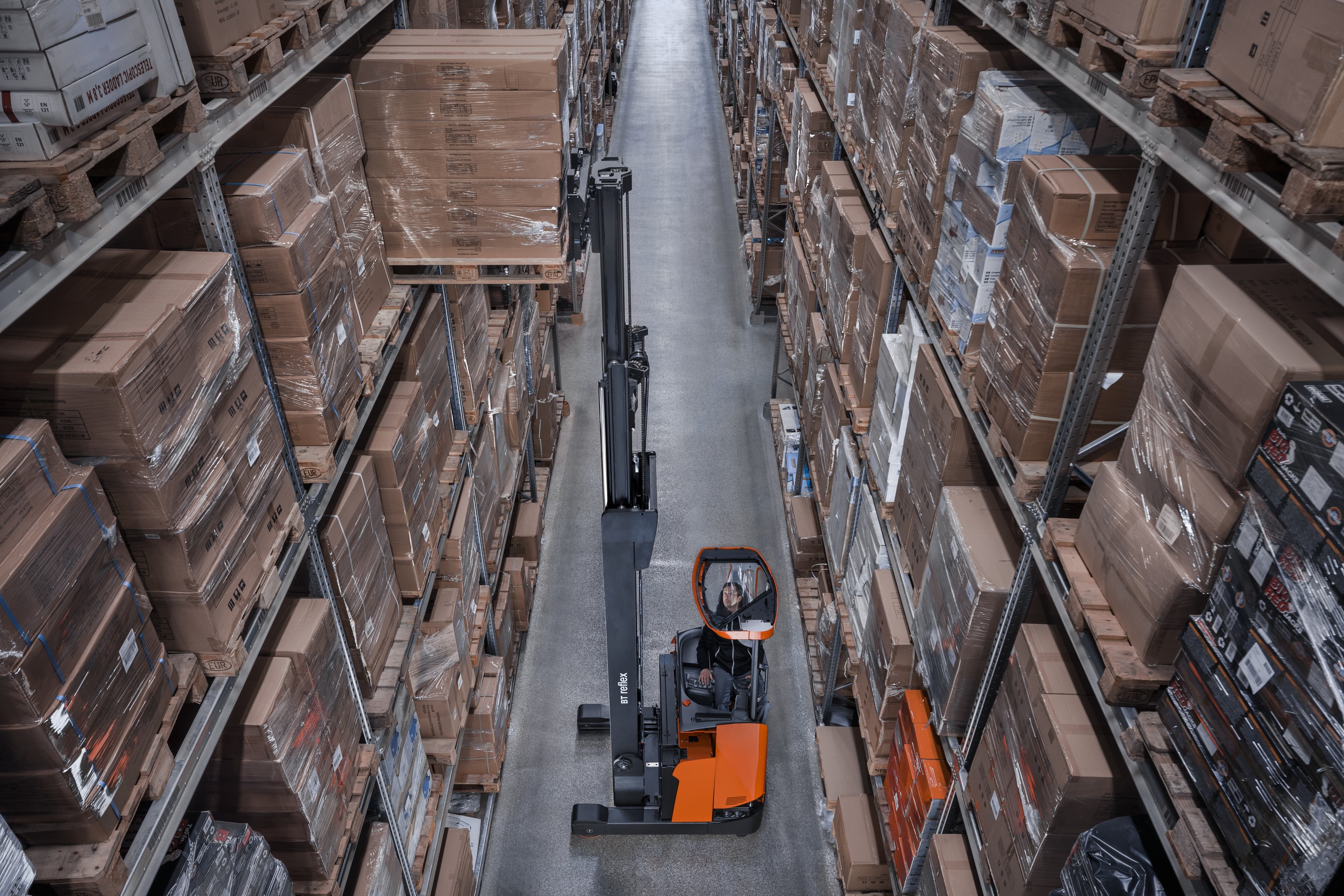 Bild #4 - Toyota Material Handling Europe IS