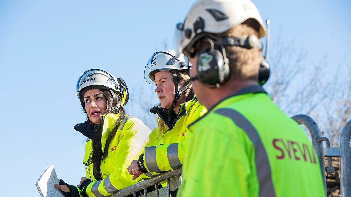 Listningsbild Veiarbeidere for å drifte en av Norges tøffeste fjelloverganger – Bjørnfjell!