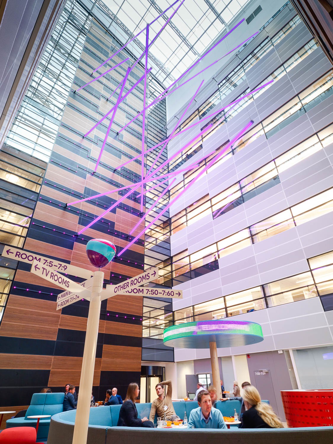 Bild #2 - Telia Company